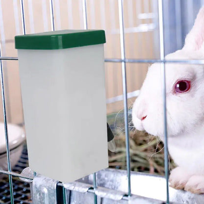 Dispensador Automático de Água para Coelhos